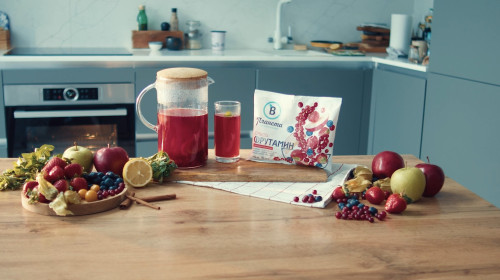 Тёплый ягодно-яблочный пунш с корицей