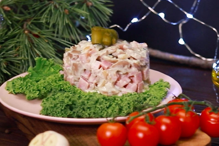 Салат с шампиньонами