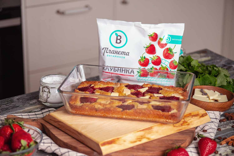 Пирог c клубникой