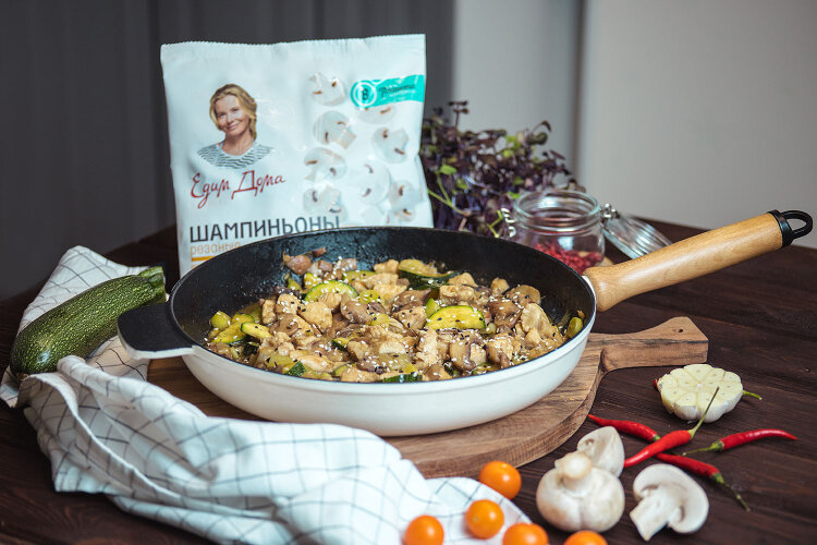 Курица с цукини